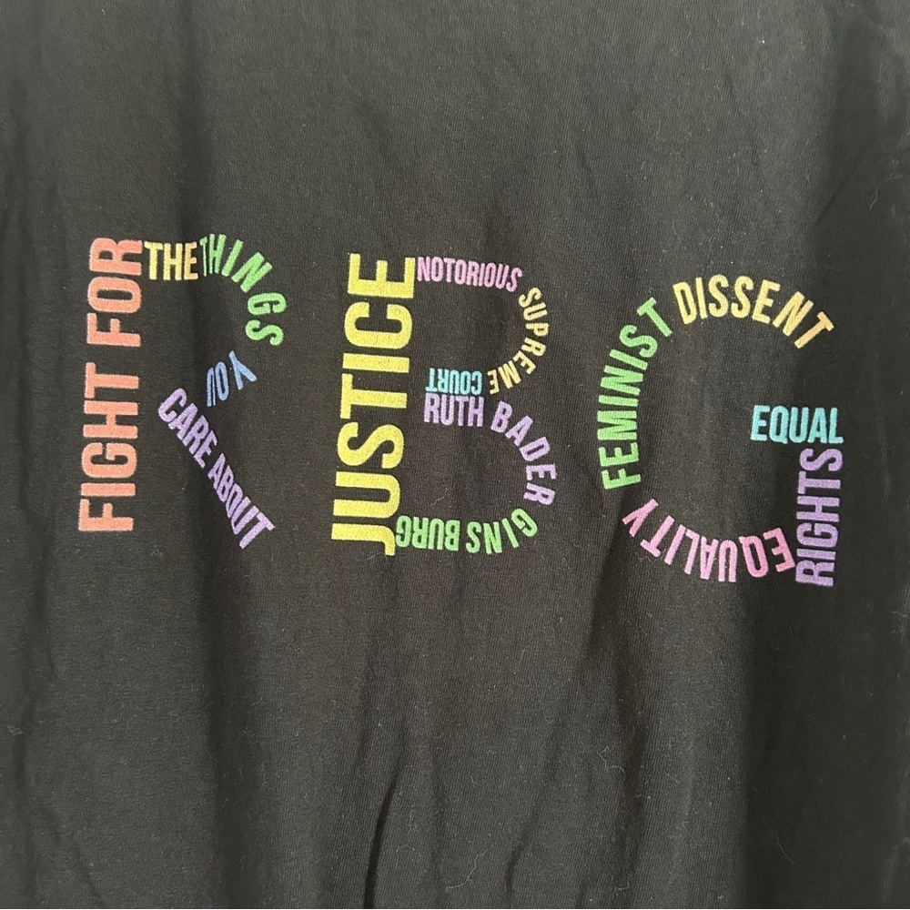 🦋 Fruit of the Loom Blue Graphic Tee RBG Ruth Bader Ginsburg Feminist Girl Power - Picture 2 of 7